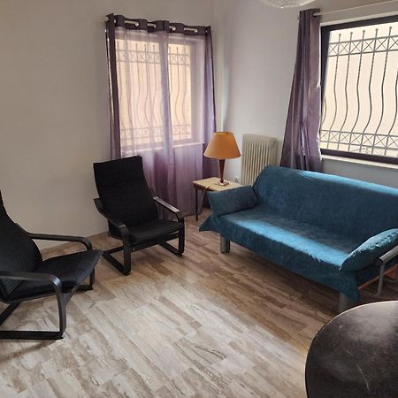 Julia'S Apartment Καλαμάτα Δωμάτιο φωτογραφία