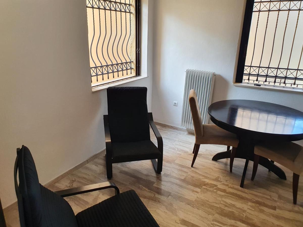 Julia'S Apartment Καλαμάτα Εξωτερικό φωτογραφία