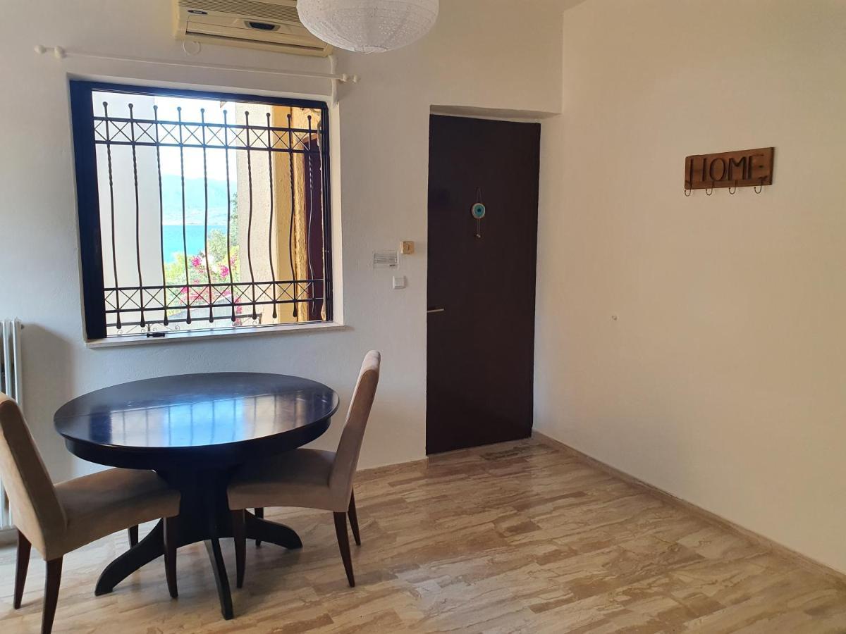 Julia'S Apartment Καλαμάτα Εξωτερικό φωτογραφία
