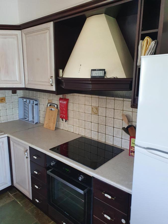 Julia'S Apartment Καλαμάτα Εξωτερικό φωτογραφία